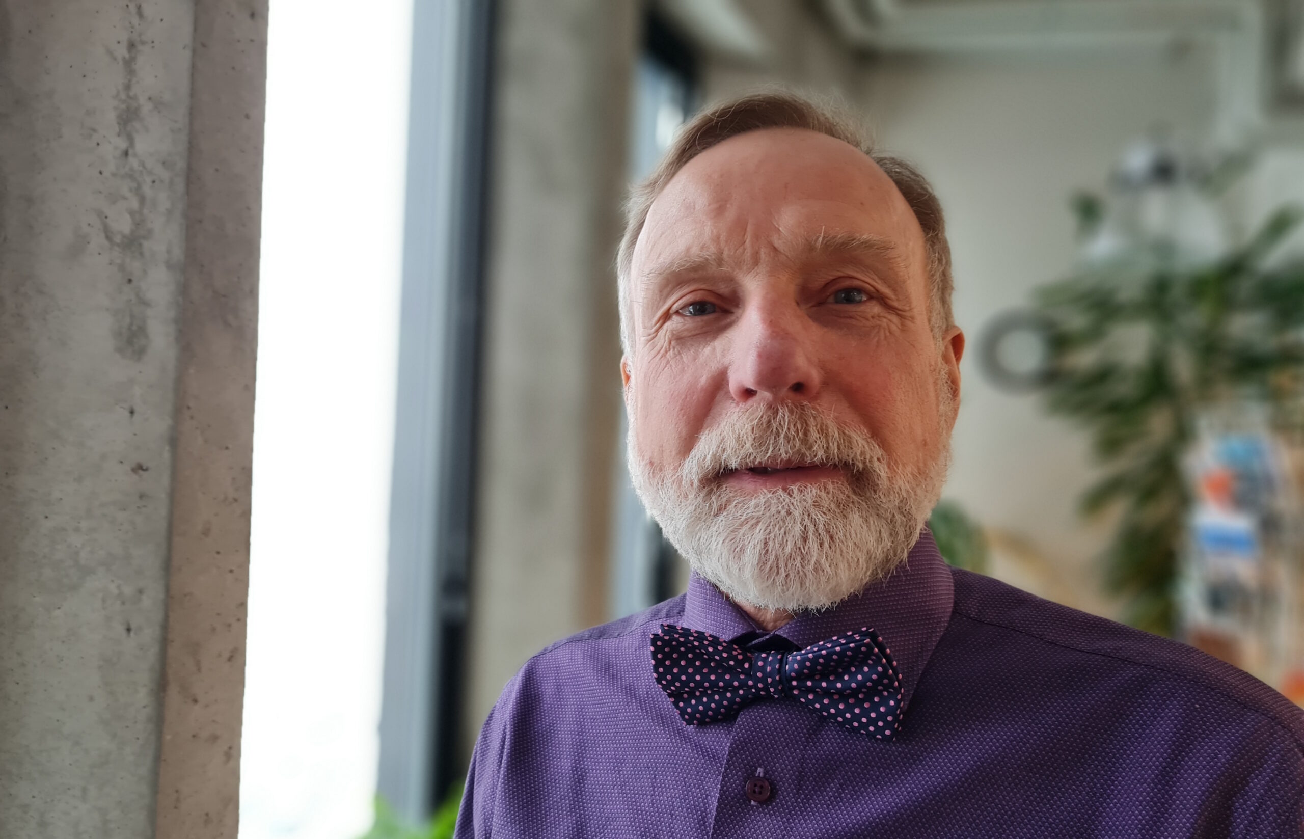 Näpp, käsi ja takkapihta pool elu järele ehk Tõnu teekond filmini