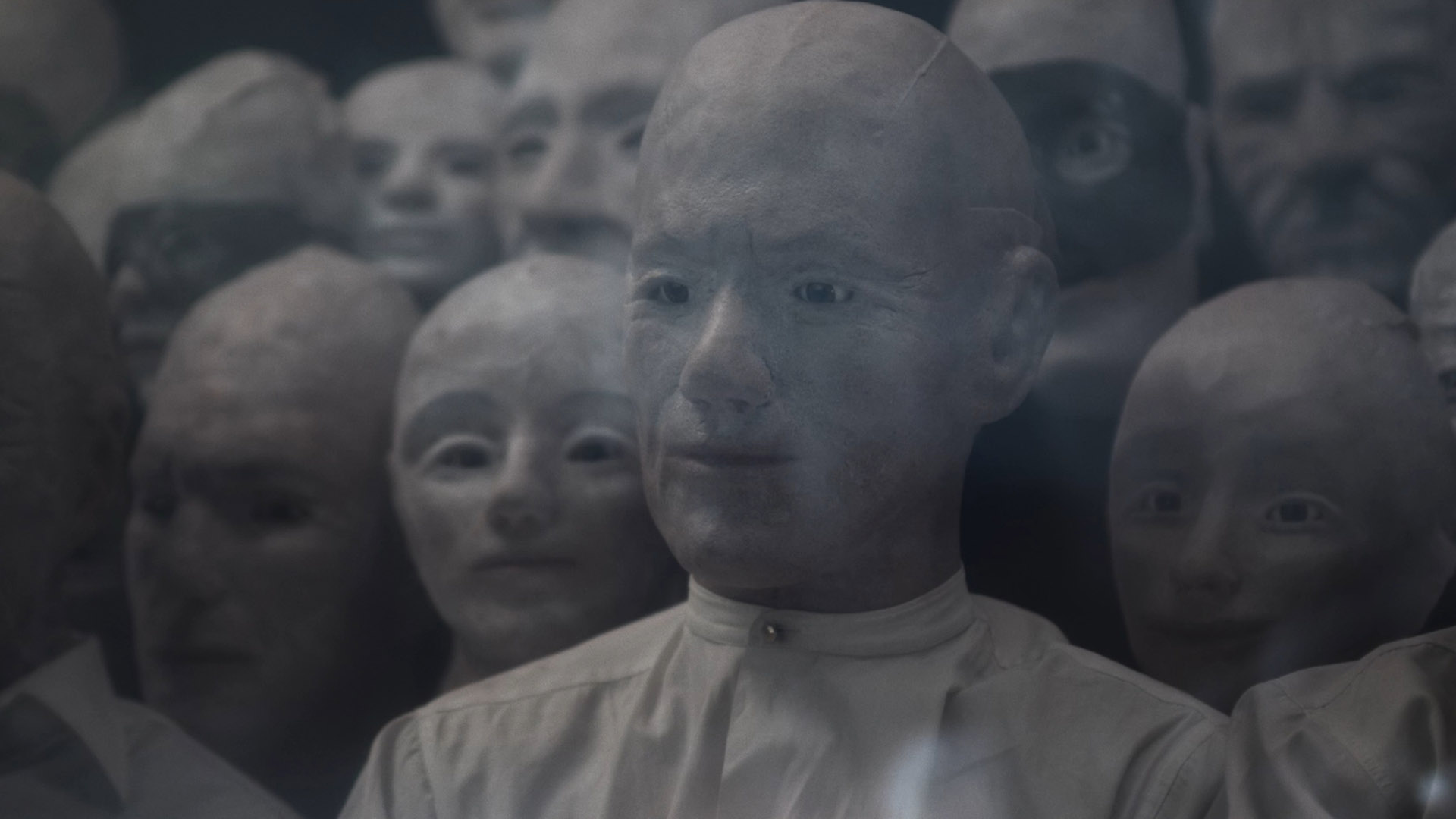 „Ajast väljas“ – eksperimentaalne ja lummav visuaalne kiri